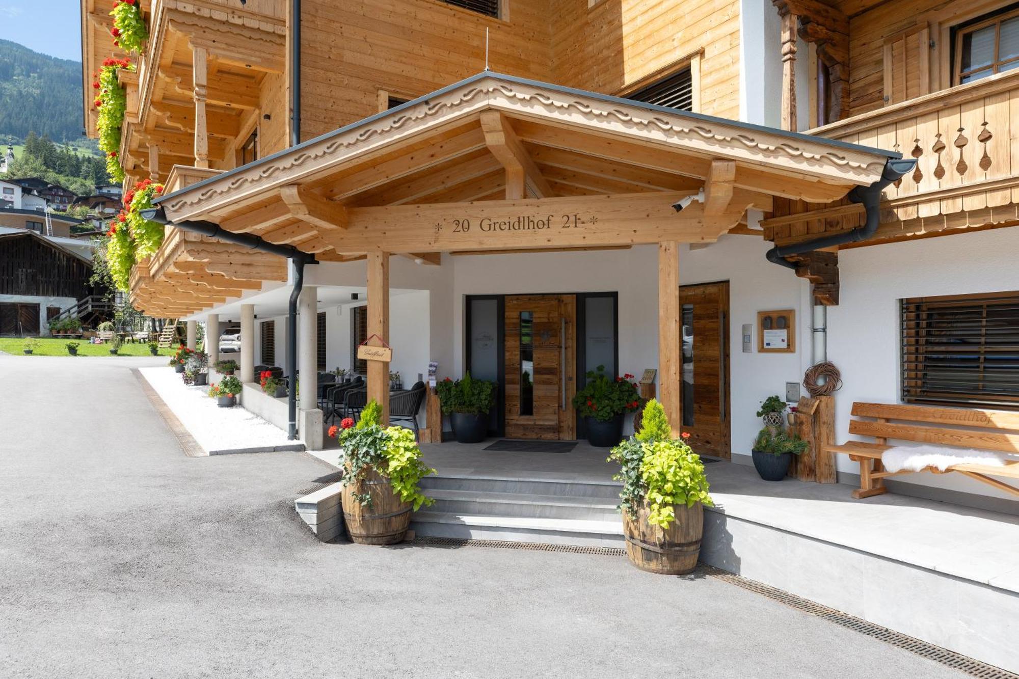 Greidlhof Alpstyle Apartments Fügen Exterior foto